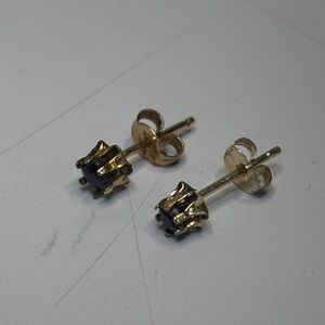 10K Gold Stud Sapphire Earrings